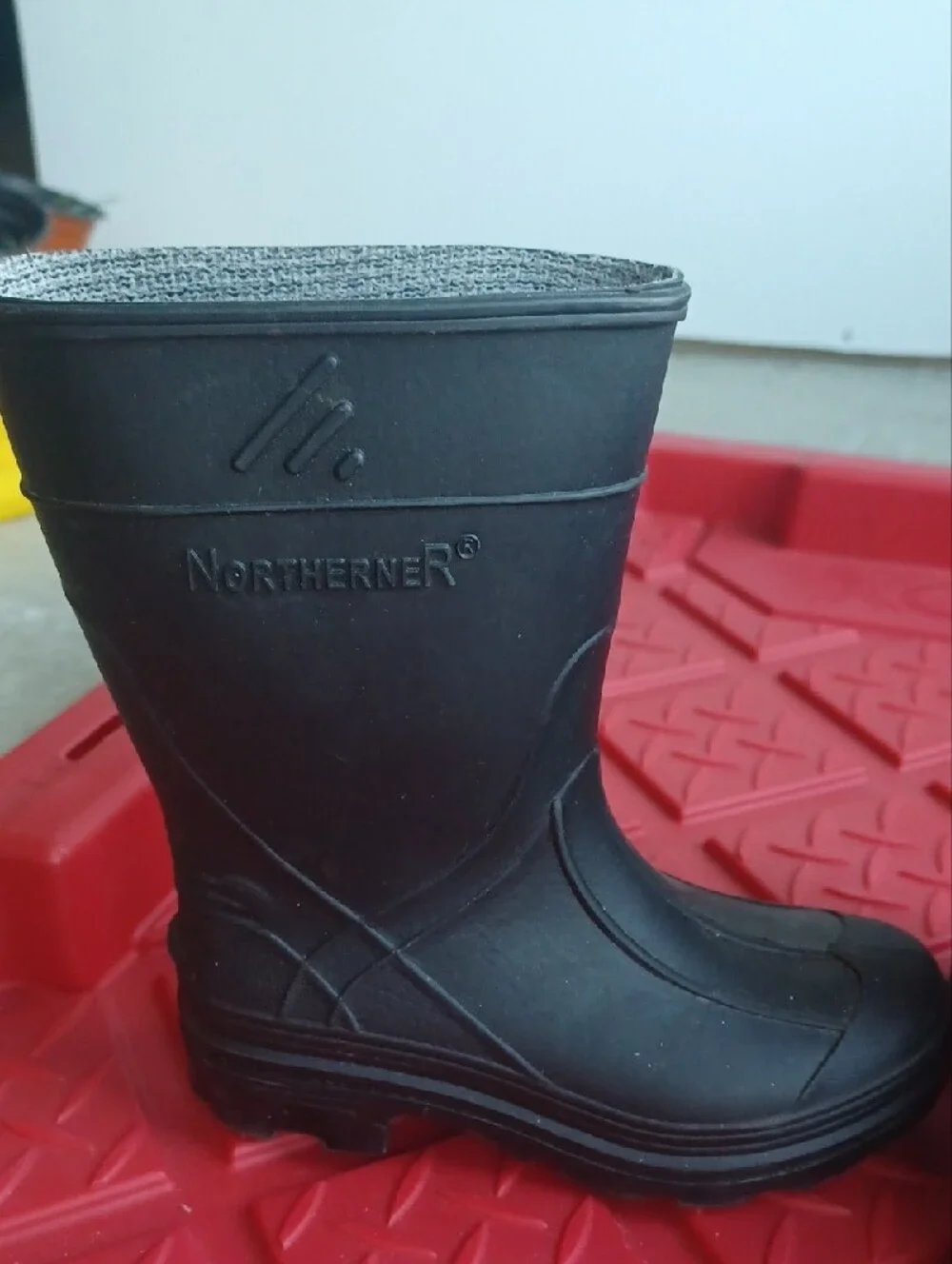 N/A kids rain